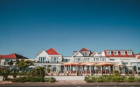 Roslin Beach Hotel